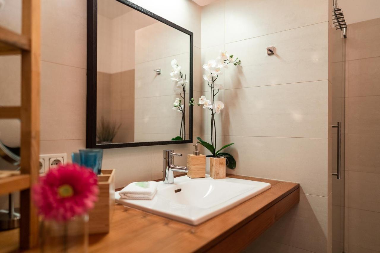 Luxury Downtown Appartement Mit Garage Graz Ngoại thất bức ảnh